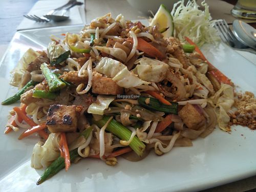 Pad Thai at Thai Basil in Boracay