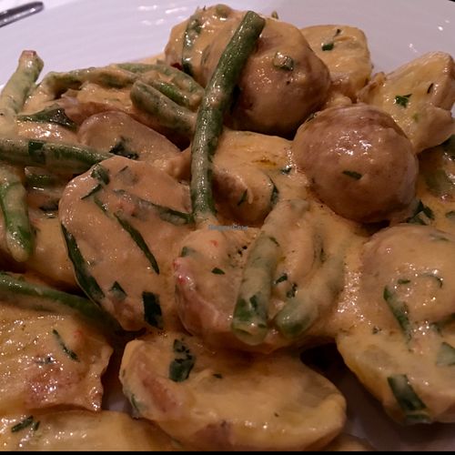 potatoes and herbs at Naturbar in Frankfurt