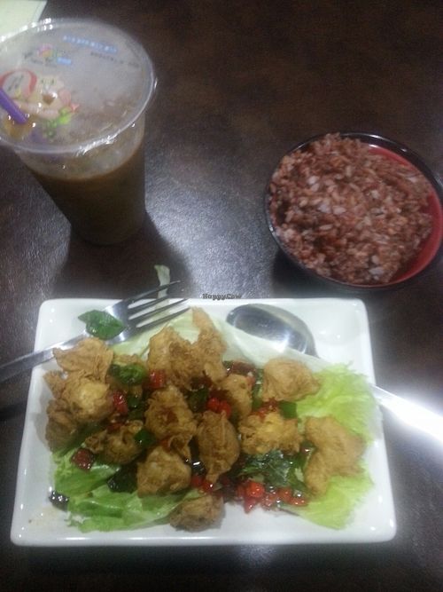 Xing Hua at Xing Hua Vegetarian 兴化美食 - Fortune Centre in Central Singapore