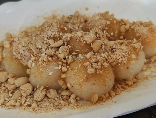Muah chee at Xing Hua Vegetarian 兴化美食 - Fortune Centre in Central Singapore