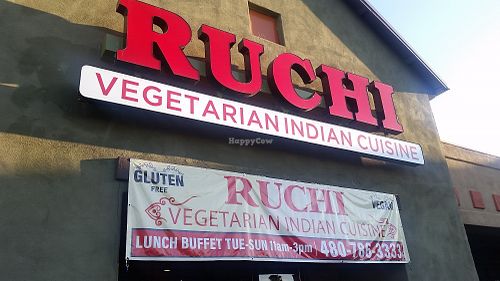 Ruchi Vegetarian Indian Cuisine is really good, Friendly staff, I got take out, it was packaged well, stayed warm and was delicious 
Visited on Aug 12, 2017 I will go back again, I look forward to trying more of their menu at Ruchi Vegetarian Indian Cuisine in Chandler