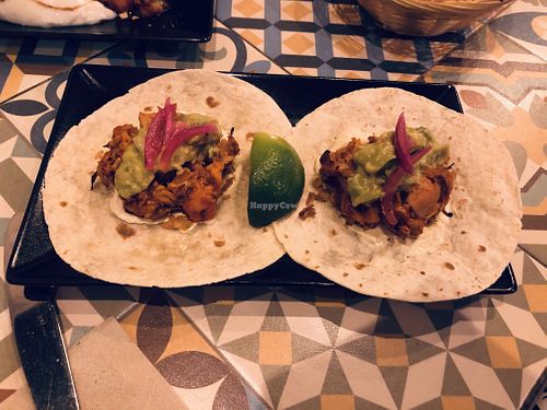 Jackfruit tacos at VEGA - Luna in Madrid