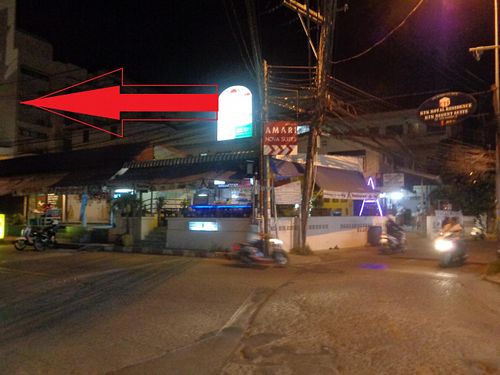 Turn left at Y intersection at Market Buffet in Pattaya