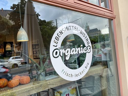 outside at organics - Naturkost am Dom in Erfurt