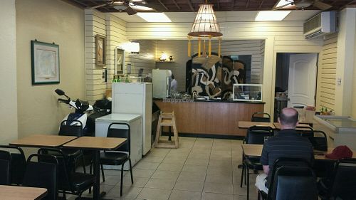 Intérieur du restaurant  at Loving Hut - Fort Street Mall in Honolulu