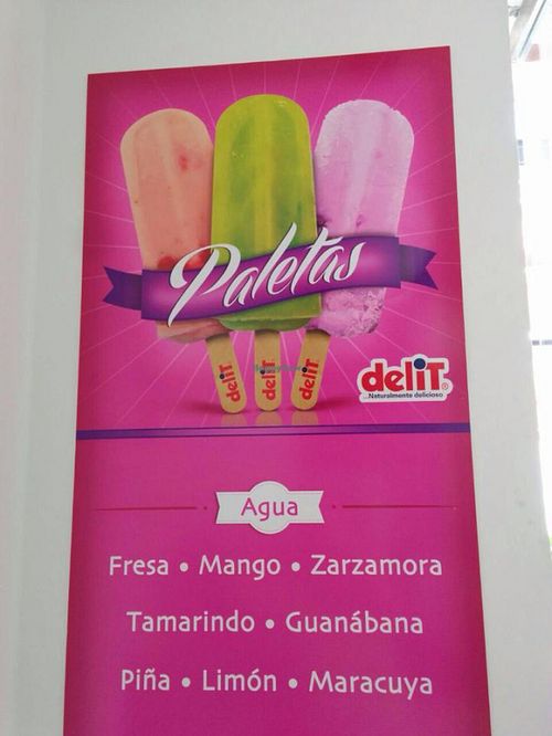 fruit popsicles!

these are the water base ones, 100% fruit in it!

(vegans, remember to ask for the water base popsicles instead of the yoghurt)

mango
blackberry
tamarind
soursop
pineapple
lemon
maracuya at Delit in Merida