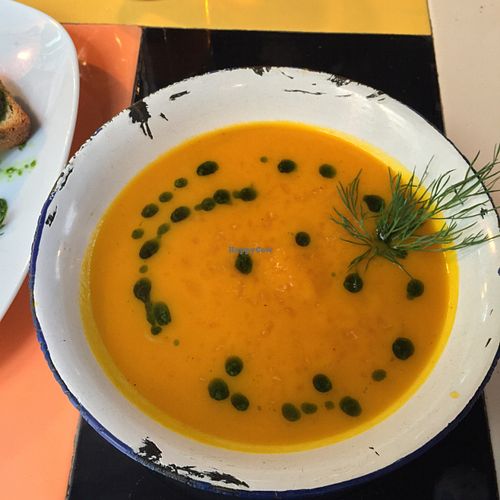 yummy organic vegan carrot soup at Astrid in Malaga