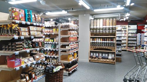 inside at Naturalia in Levallois-perret