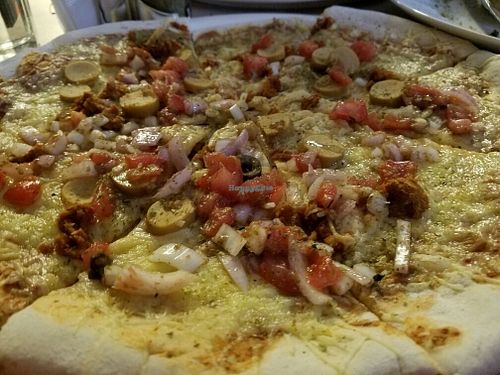 vegan pizza at Oliva Pizzeria in Santiago