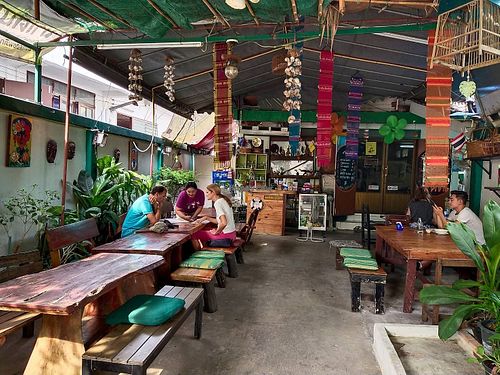 Nice traditional atmosphere at Green Garden & May Kaidee Cooking School in Bangkok