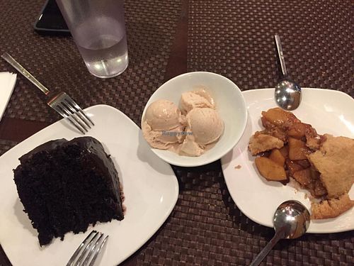 amazing chocolate cake and apple pie a la mode at Violette's Vegan Organic Cafe and Juice Bar in Las Vegas