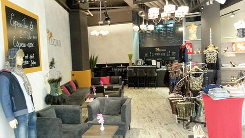 AZURO-Fashion Inn Bar
Im Gerber Einkaufszentrum 1. OG
 at Azuro in Stuttgart