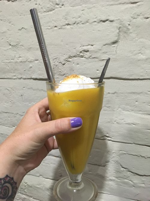 Coconut mango ice cream float at Tukies Coconut Shop  in Ubud