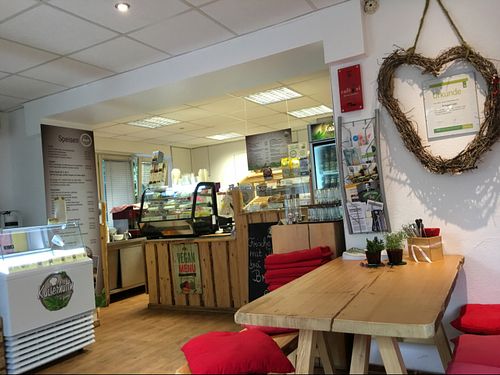 inside at Kaiserhuettn in Bonn