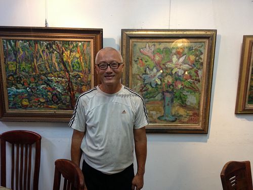 Owner loves to paint at Rén Hé SùShí 人和素食 in Hengchun