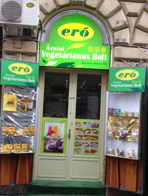 Ero
Vegetarianus Bolt
Vegan
Vegetarian shop at Ero Azsiai Vegetarianus Bolt in Budapest