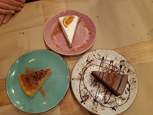 Cakes at Punto Vegano in Madrid