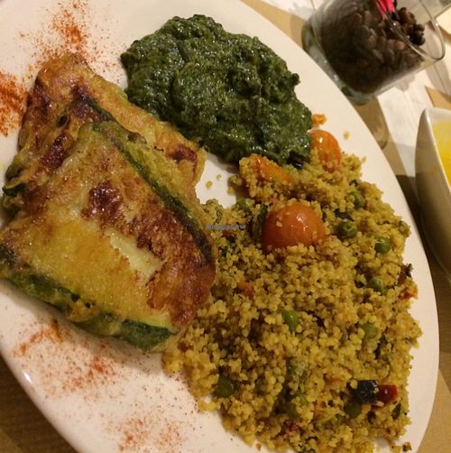 Plato combinado at Punto Vegano in Madrid