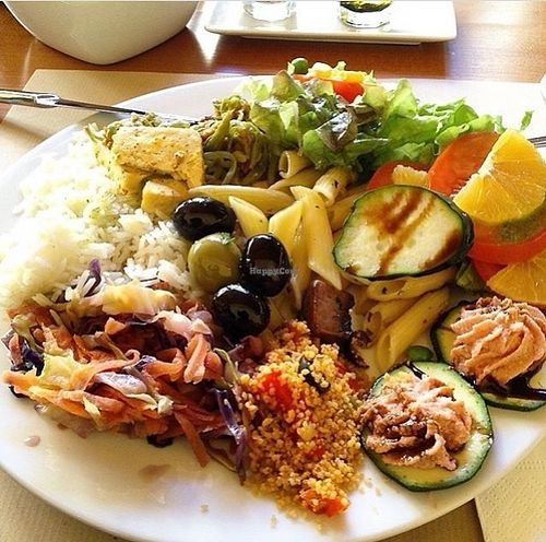 plant based options at the buffet at Pe d'Arroz in Matosinhos