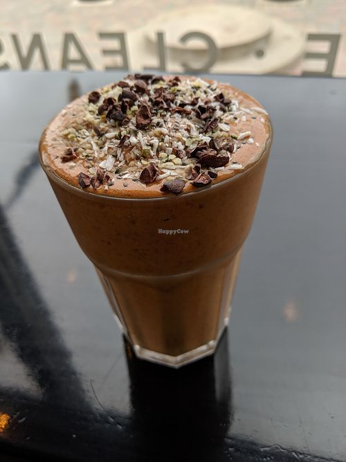 goji cacao smoothie at Thrive Juice Co in Saskatoon