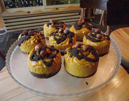 Vegan carrot cake at Vegettoria - Sladkishnicata in Sofia