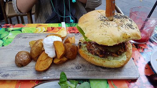 Burger at VIVA in Madrid