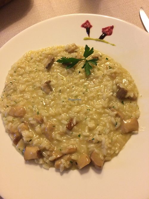 vegan risotto with porcini mushrooms at BioRiso in Milan