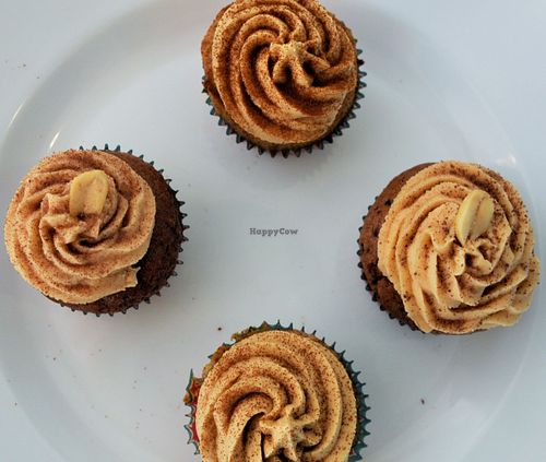 Cupcakes 100% végétaliens at Veganopolis Cafe in Lausanne