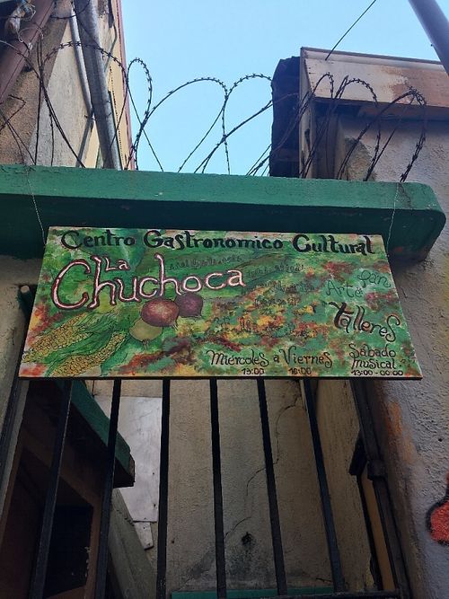 Opening times at La Chuchoca in Valparaiso