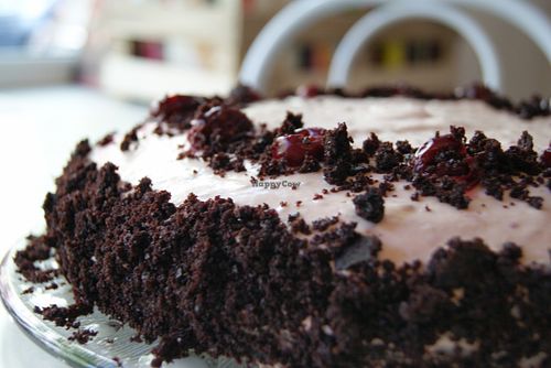 KiBa Torte (cherry and banane) at Velicious in Berlin