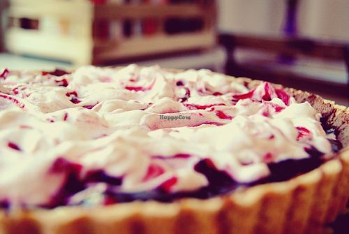 Berry tarte at Velicious in Berlin