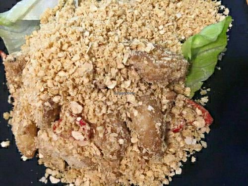 cereal (mock) prawn at D'life 蔬食 - Commonwealth in West Singapore