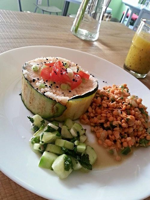 Roasted zucchini slices at Olokun in Torres Vedras