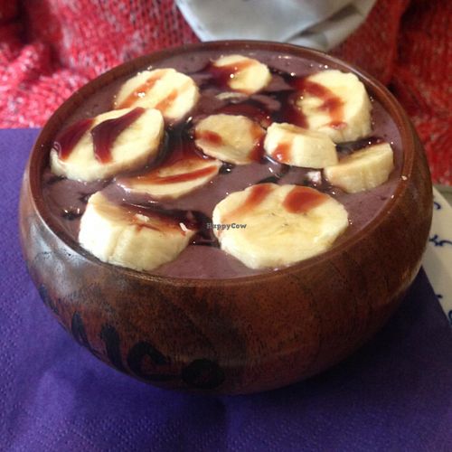 Raw cereals with acai yoghurt and bananas at Sweet Secret of Raw in Prague