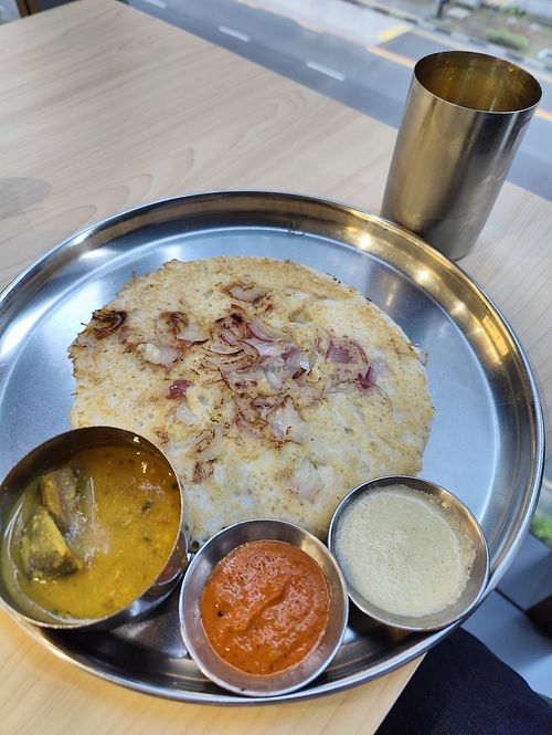 Onion oottappam at Annalakshmi Restaurant in Central Singapore