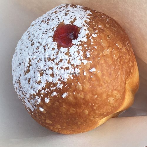 baked sufganiot at Mitz Marak in Givatayim