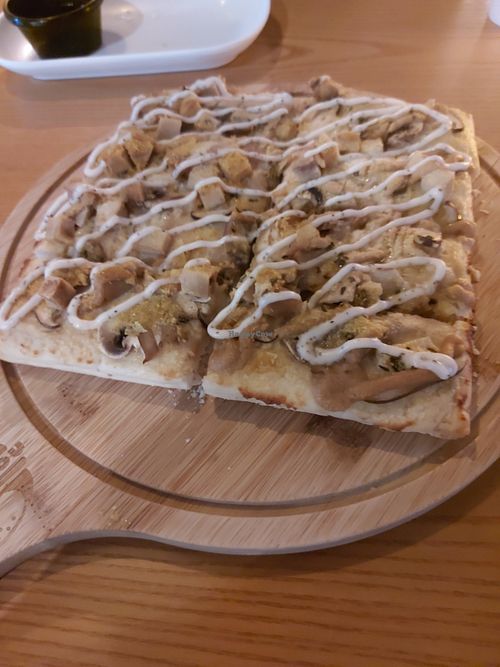 Monkey King truffle pizza at nomVnom Bistro - Clarke Quay in Central Singapore