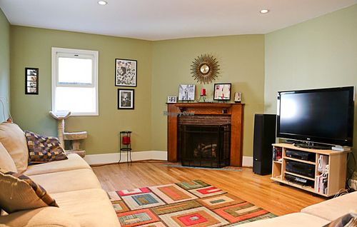 Living Room at Tuxedo Cat Bed and Breakfast in Ithaca