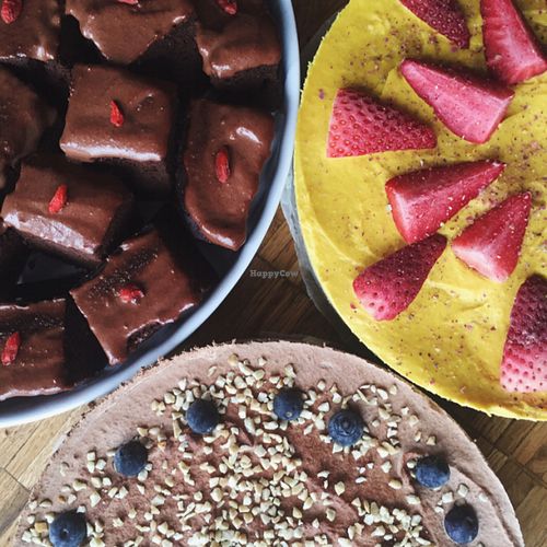 sugar free raw cakes  at Barkett in Berlin