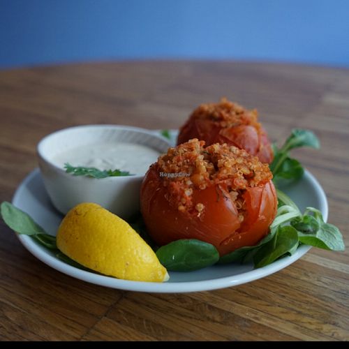 Saturday breakfast: tomatoes filled with quinoa plus homemade macadamia creme at Barkett in Berlin