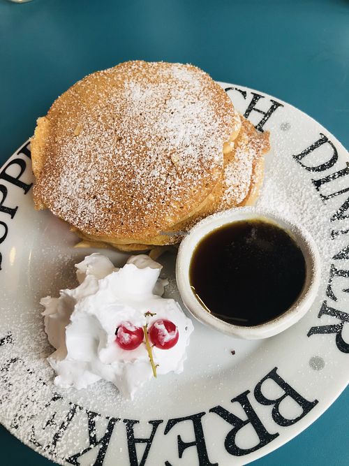 Vegan pancakes with maple syrup 🥞 at Pancake Fever in Caen