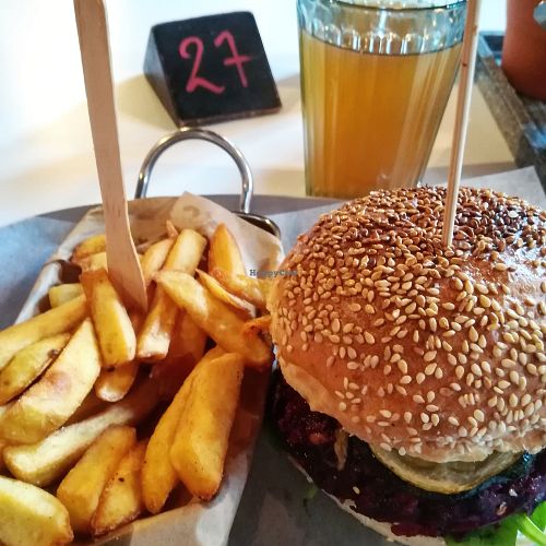 Lans Vegans at Zelter in Bytom