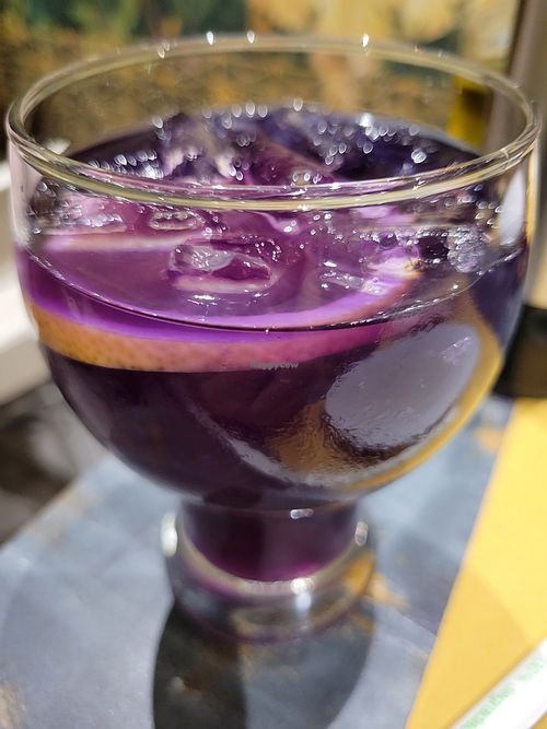 Butterfly tea at Pizza Pala Romana in Bangkok