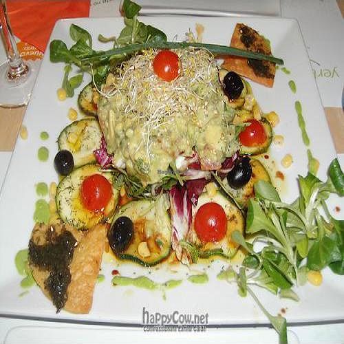 Timbal de tártare de aguacate / Avocado salad. at Yerbabuena - Bordadores in Madrid