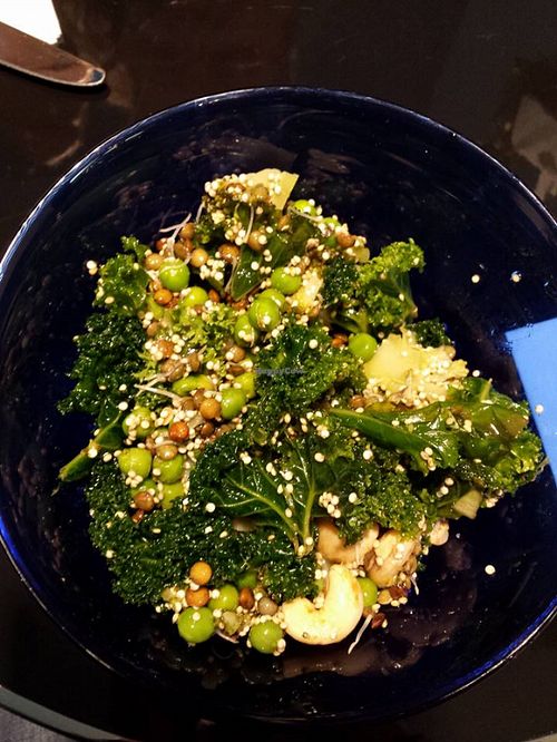 Hollywood Bowl at Gracias Madre Raw Food in Hamburg