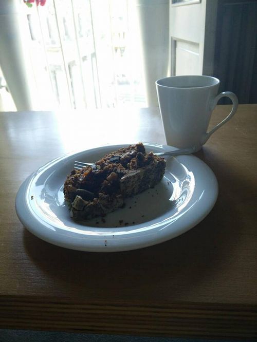 Takeaway Vegan Carrot Cake at Vegetalia - Gotico in Barcelona