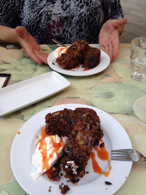 Delicious vegan carrot cake at Vegetalia - Gotico in Barcelona