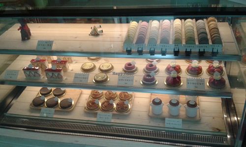 Let them eat cake.... at Vegan Heaven in Jiaosi