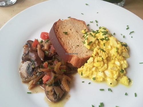 scrambled 'egg' at a brunch at DEYNcatering in Kressbronn