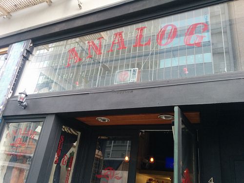 Analog Suds & Grub at Analog in Oakland